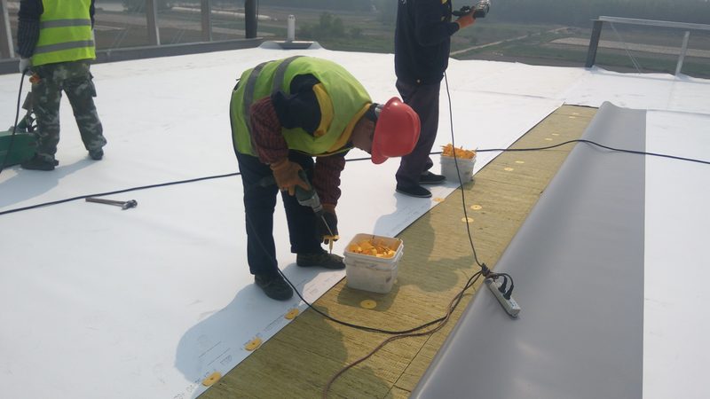 js防水涂料施工阴阳角处理：关键步骤与注意事项